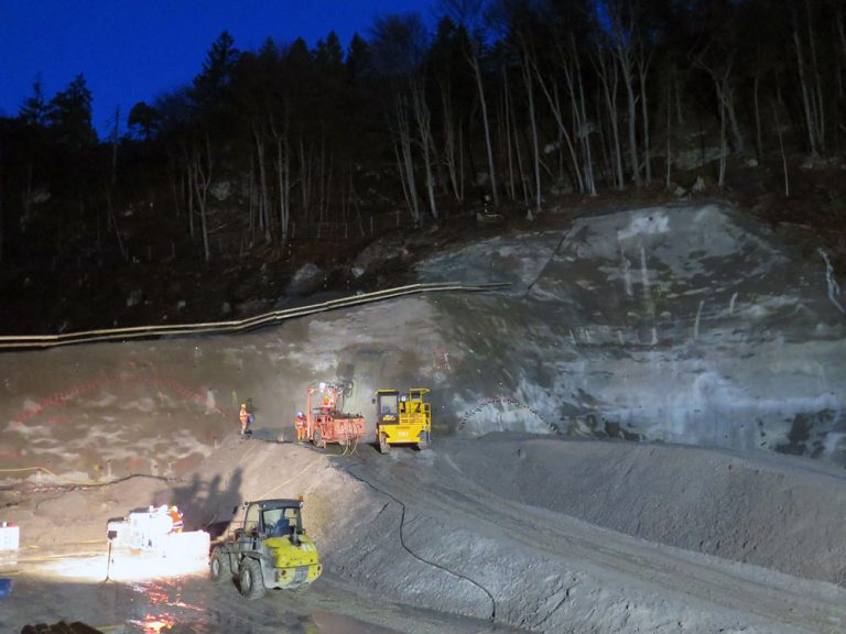 Cestný tunel Oberau