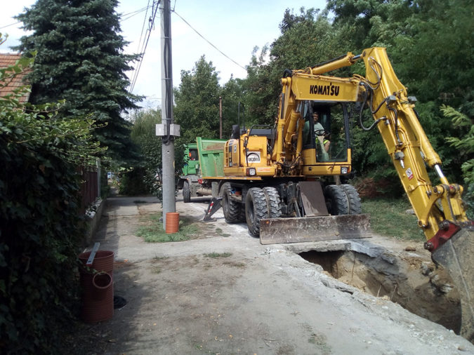Dobudovanie kanalizácie a intenzifikácia ČOV v obci Dvory nad Žitavou