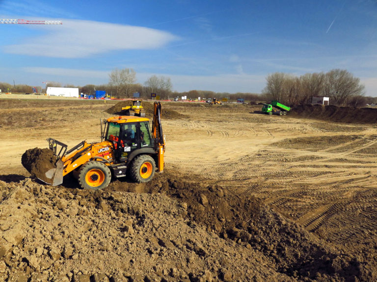 Projektovanie a výstavba diaľnice D4 a rýchlostnej cesty R7