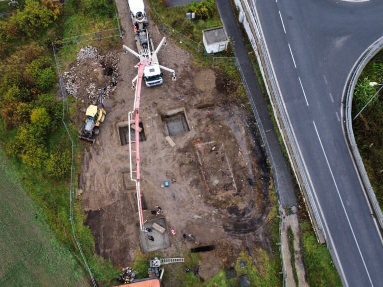 Rača – Grinava, vodovodné zásobné potrubie